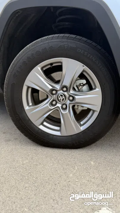 تويوتا RAV4 ترخيص 2023 محرك 2500 هايبرد  جير أوتوماتيك 296 حصان