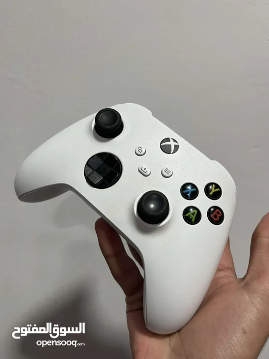 سماعة كلاود 2 بحالة ممتازة , يد تحكم xbox , هاردسك خارجي, مراوح تبريد