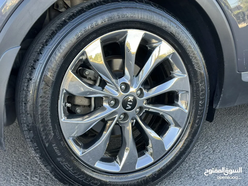 KIA SORENTO (SX) 2019 وارد الوكالة قاطع  مسافة 80 الف كم فل كامل اعلى صنف فحص كامل