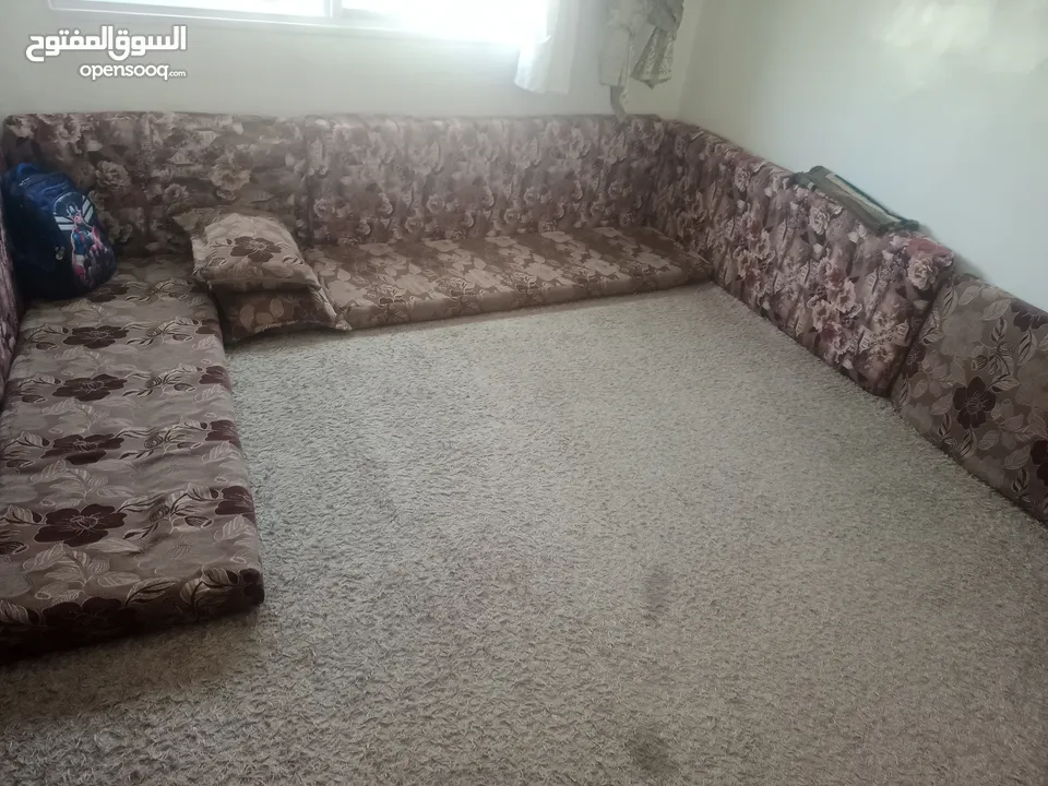 عفش بيت للبيع