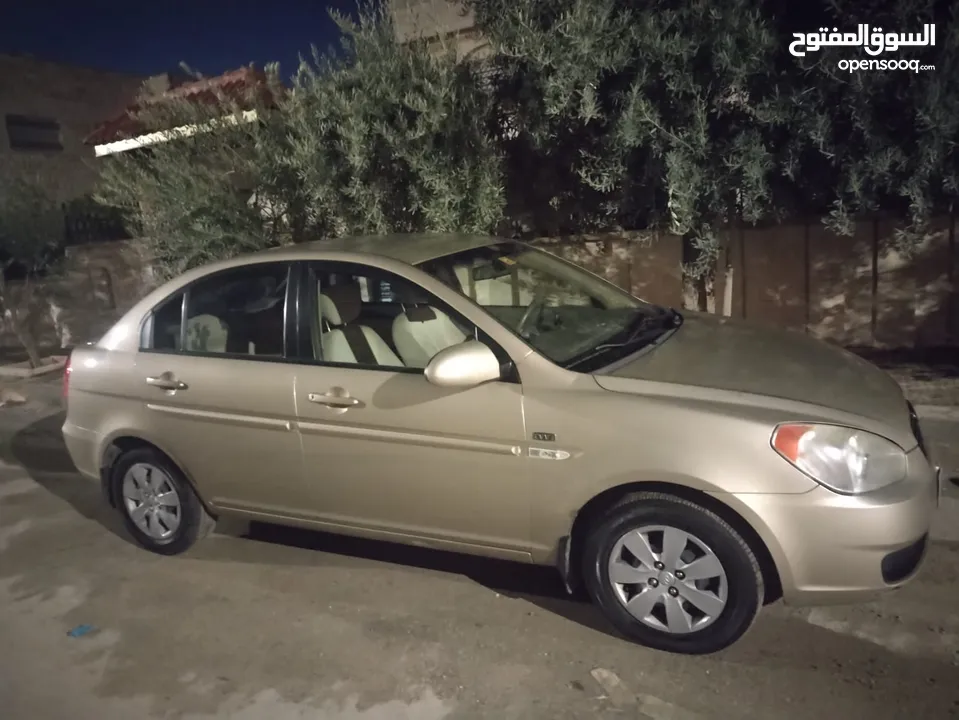 هيونداي اكسنت 2009 ماتور 1600 cc اصلي 4 جيد ممشى قليل بحاله الوكاله