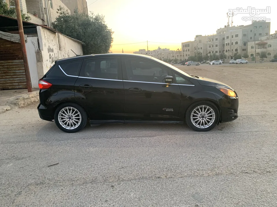 فورد C-MAX  انيرجي 2015 للبيع 3 جيد بحالة ممتازة