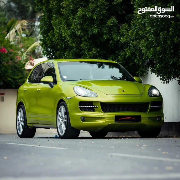 PORSCHE CAYENNE S 2011 Excellent Condition Green