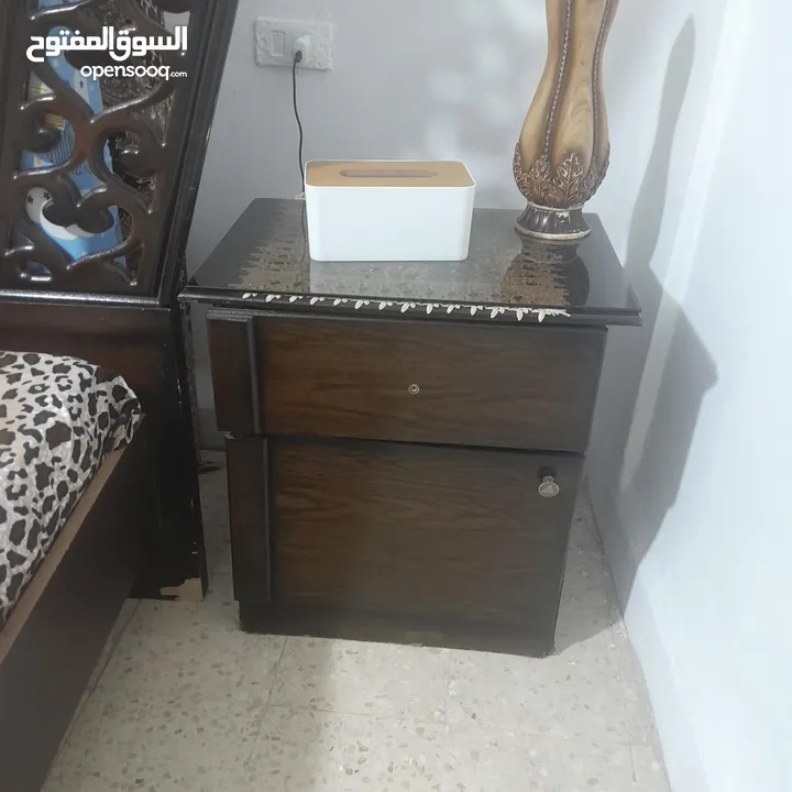 غرفه  بحاله جيده مستعجل للبيع