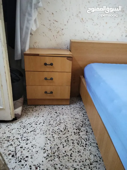 غرفة نوم للبيع قابل لبيع كل قطعة على انفراد