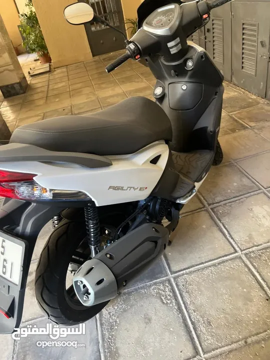 للبيع سكوتر Kymco Agility 16+ 200i موديل 2022 – شبه جديد بحالة ممتازة ومسافة قليلة جدًا