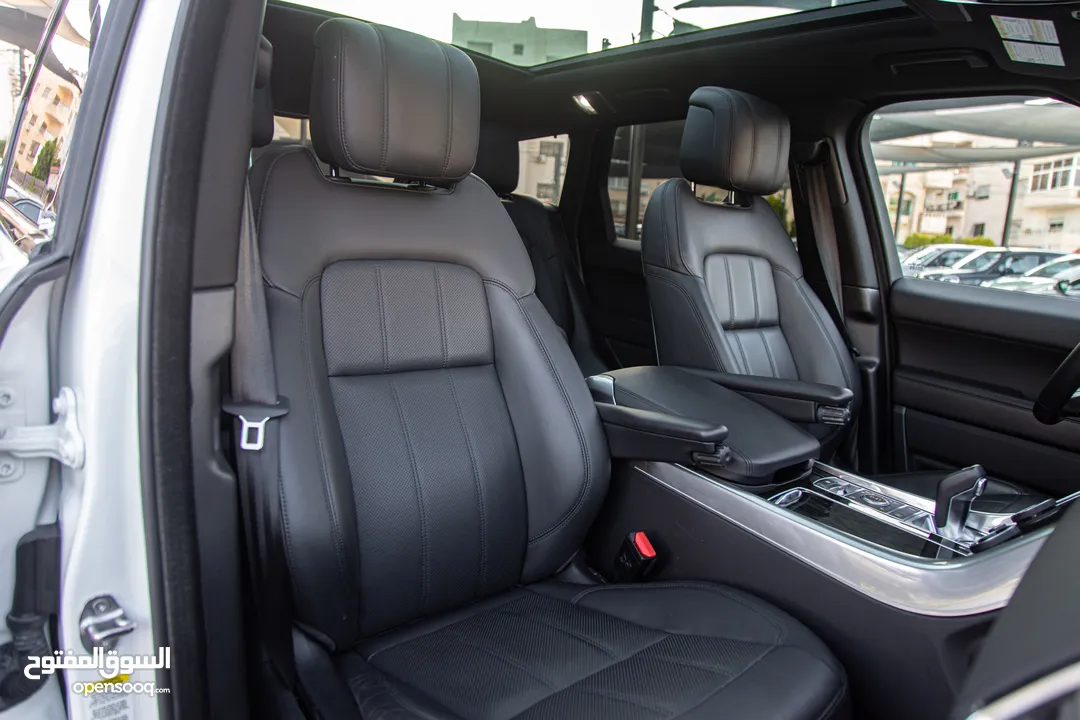 Range Rover Sport 2020 Hse Plug in hybrid Black Edition   يمكن التمويل بالتعاون مع المؤسسات المعتمدة
