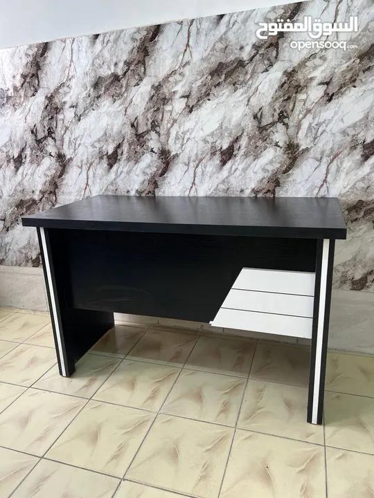 حرقناااا الاسعار للموظفين و الطلاب بأقل تكلفه وفرنالك مكتب 120*60 باجمل التفصيلات خشب مكفول مستورد