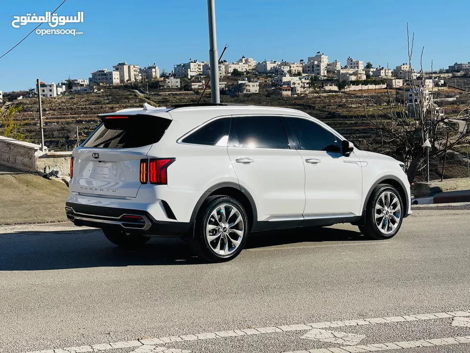 كيا سورينتو بزنس كلاس بسعر حرق من المالك مباشرة مرخصة 2020 وفول الفول بانوراما وبزنس وهولجرام وكلو.