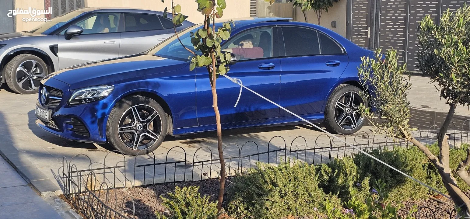 مرسيدس سي 200 AMG + 4Matic + Night Package موديل 2019 مواصفات خاصة ولون مميز Mercedes C200 year 2019