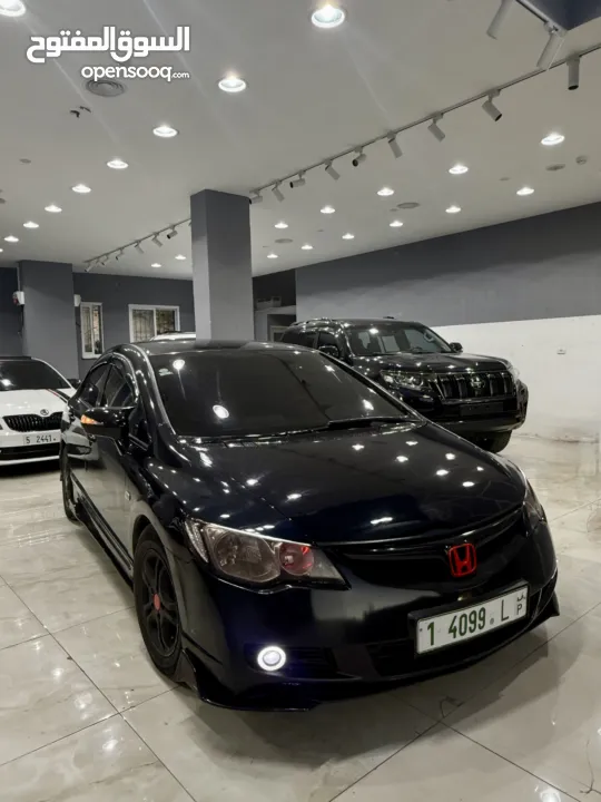 هوندا سيفيك 2007 رخصة ماتور 1800 بنزين فحص ممتاز كراسي جلد شاشة داخلية تعديل كامل