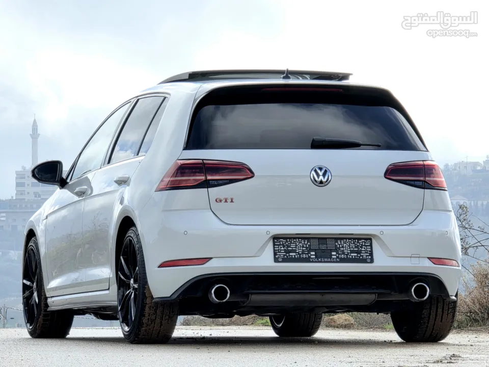 جولف GTI  2019 فل الفل سياره شبابيه