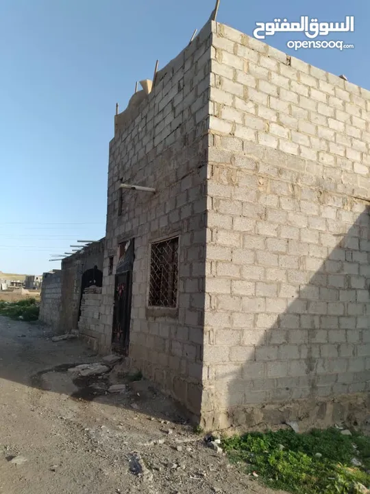 بيت في قاع القيضي أمام محطه مكه