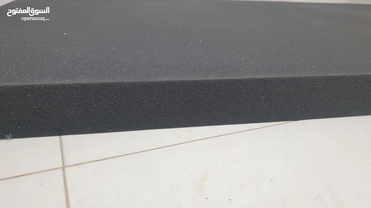 اسفنج عازل متعدد الاستخدامات -مقاس 60× 100سم - سمك 4.5 سم للسقف والاثاث والتجنيد والعزل ..الخ.