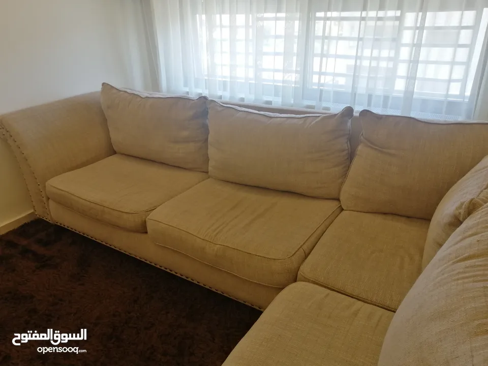 كورنر صناعة امريكية بحالة جيدة
