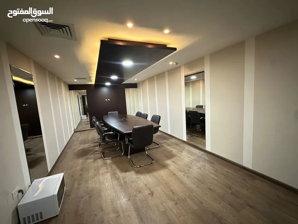 مكتب بمساحة 235 متر مربع للبيع في الصويفيه ( Property 42798 )-174998407