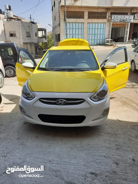 هنداي اكسنت تكسي عمومي للبيع مع رقم تشغيل بيرمت مرخص جاهز لمدة سنه