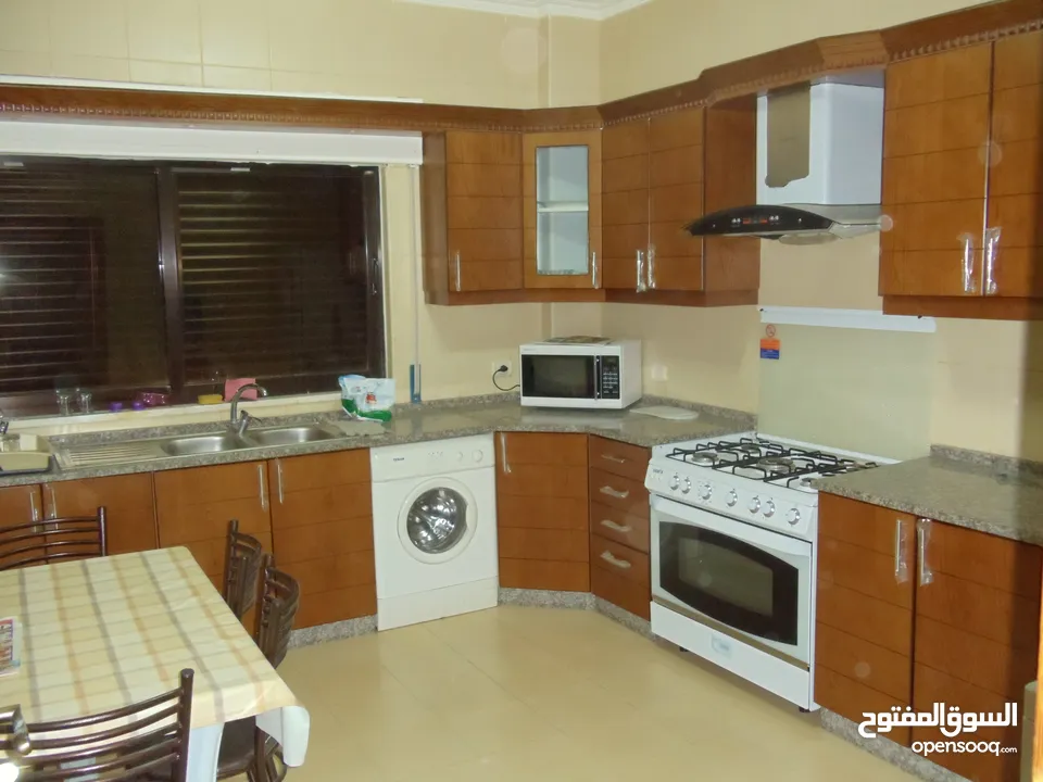 شقة مفروشة للإيجار