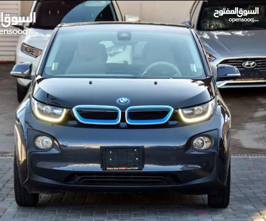 BMW i3 2014 REXسيارة للبيع بحالة ممتازة لون مميز