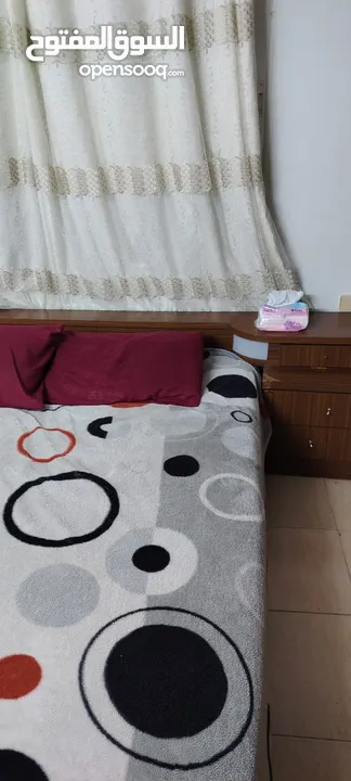 غرفة نوم إيطالي خشب ثقيل