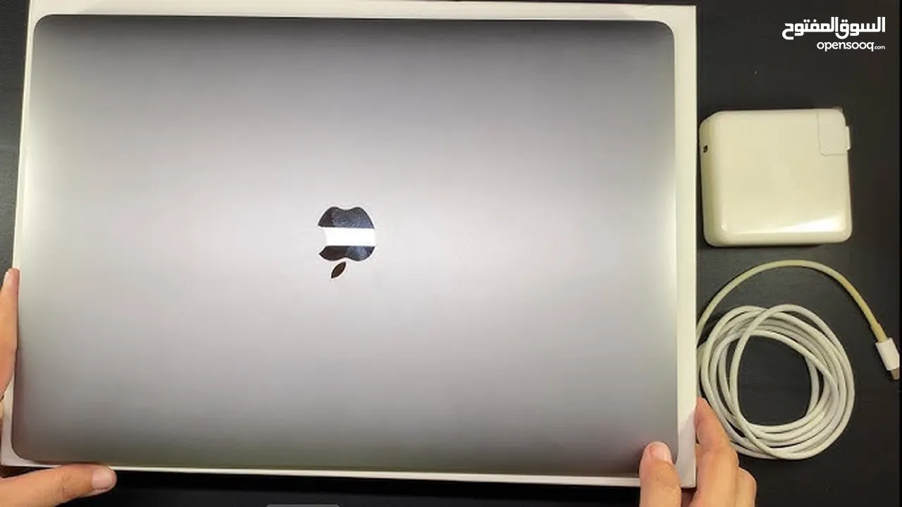 Macbook pro touch bar M2