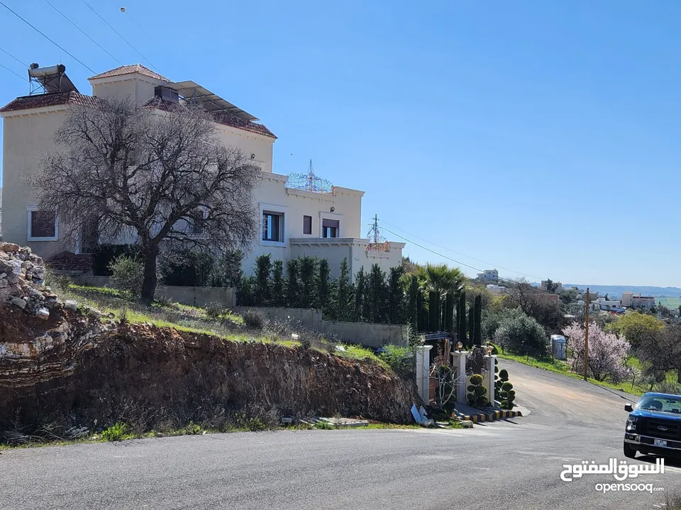 أرض مميزة للبيع في منطقة بدر الجديدة - الغروس الشرقي