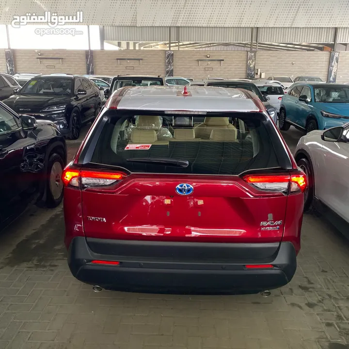 TOYOTA_RAV4_2023