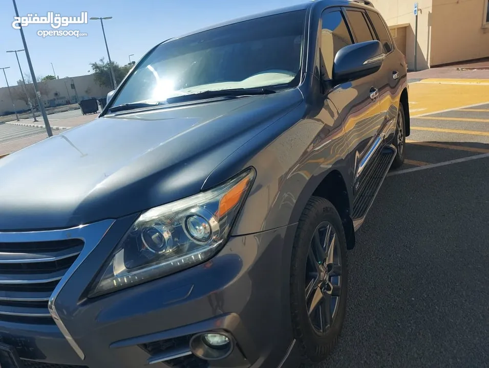 بدون حوادث DHS 121000/=  2015 LX570 S خليجي  GCCمسرفس بالكامل