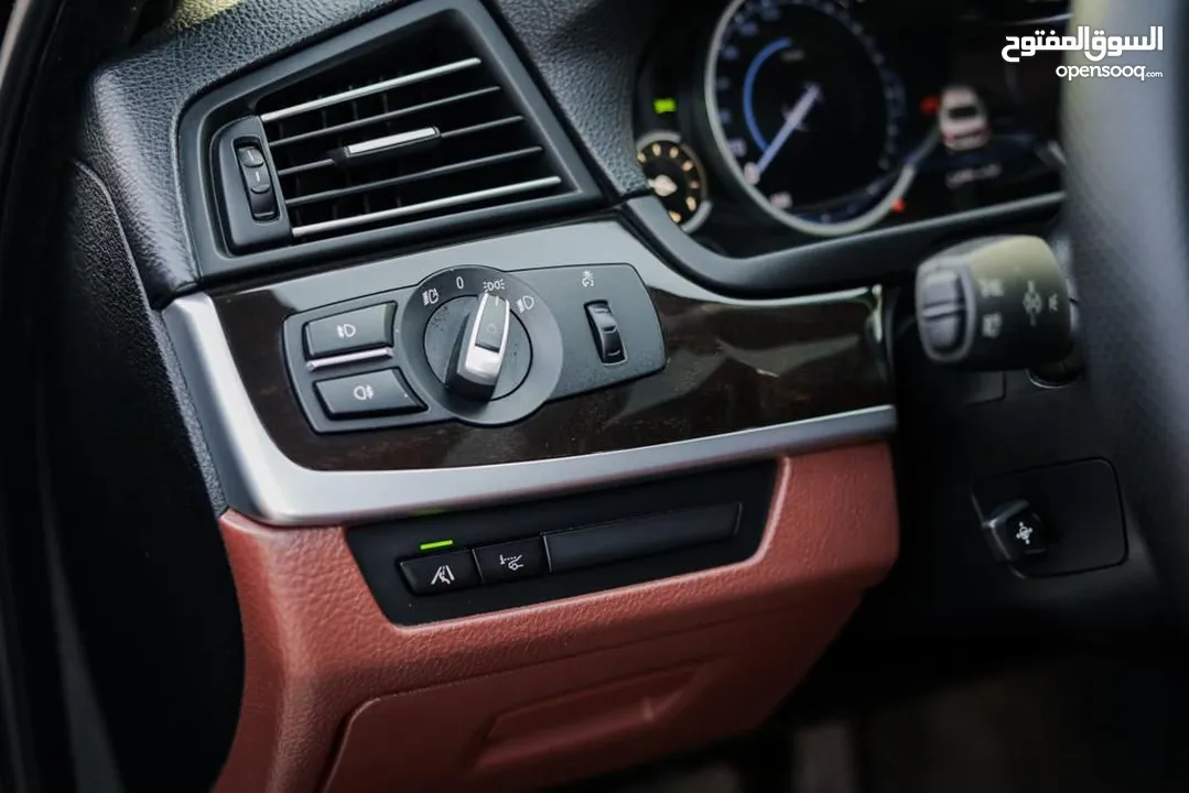 سيارة Bmw 528