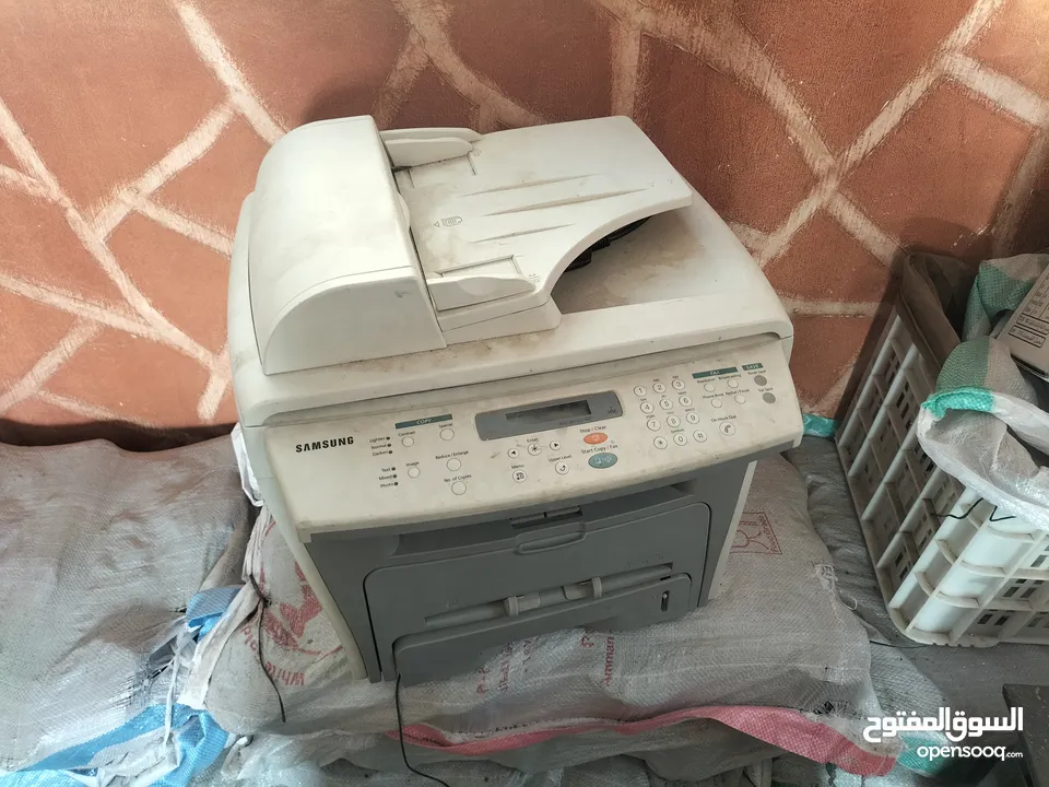 طابعة اوراق ......