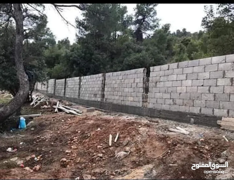 بناء برك سباحة والبيوت الريفية وشلالات والاسوار تشيك الأراضي وبناء الشاليهات تنسيق الحدائق شلالات