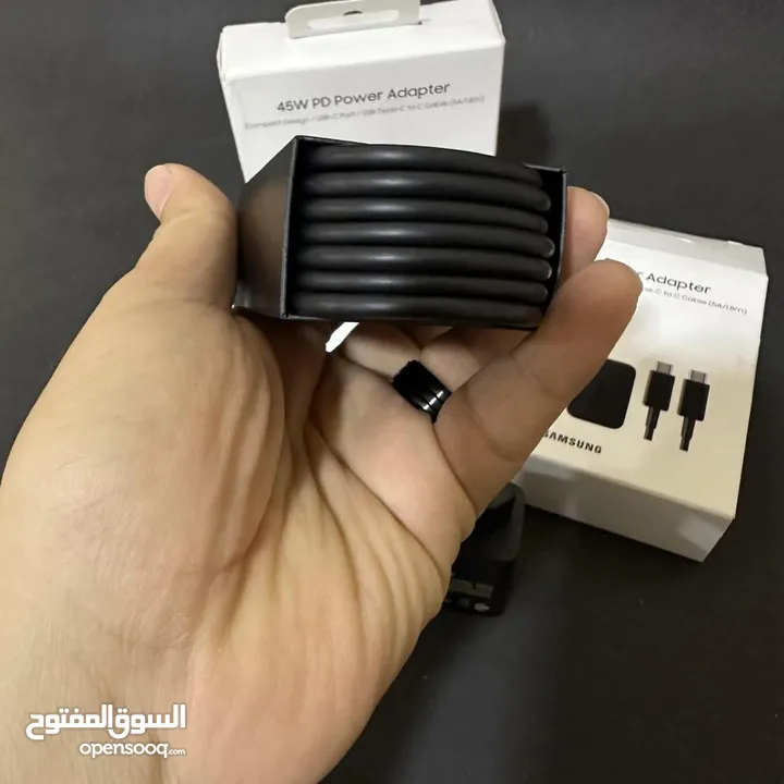 شواحن السامسونج ال 45 واط الاصلي صناعه فيتنام  فاست تشارج ختم الشركه وعليه الباركود