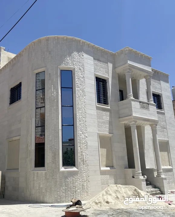 ڤيلا للبيع بسعر مغري