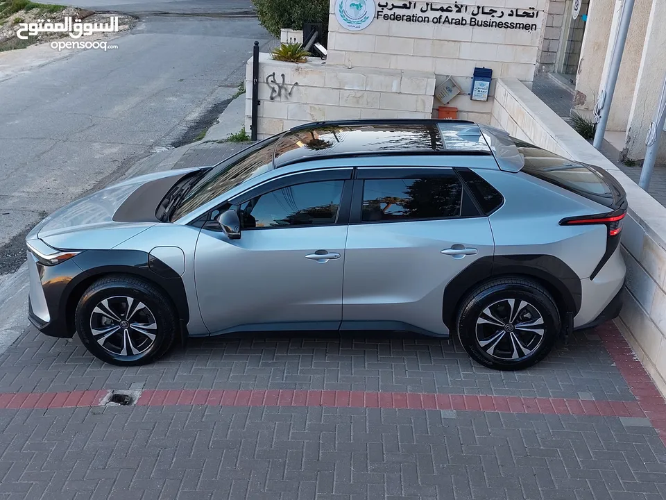 تويوتا BZ4X موديل 2022 مميز جدآ