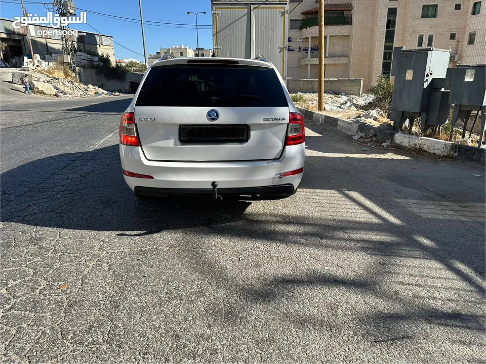 سكودا اوكتافيا 2014