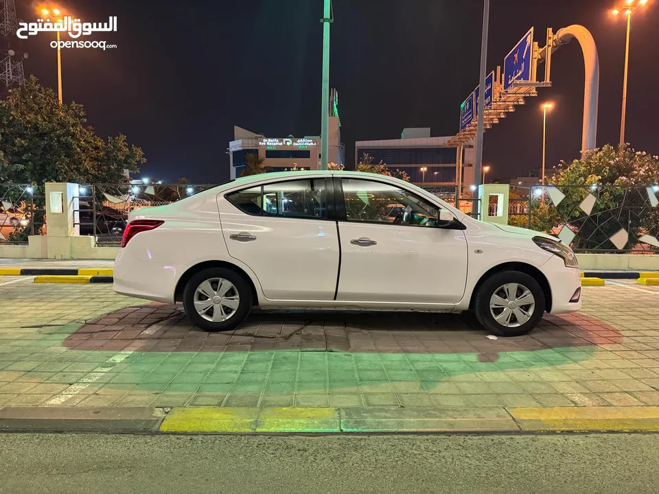 Nissan Sunny 2018