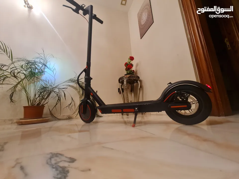 سكوتر كهرباء شاومي مستعمل شهر خفيف جدا بمواصفات عاليه