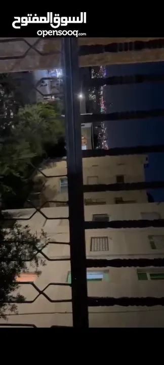 شقه ديلوكس للبيع