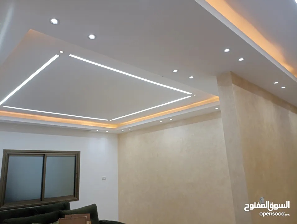 منزل خاص مع حديقة ومدخل