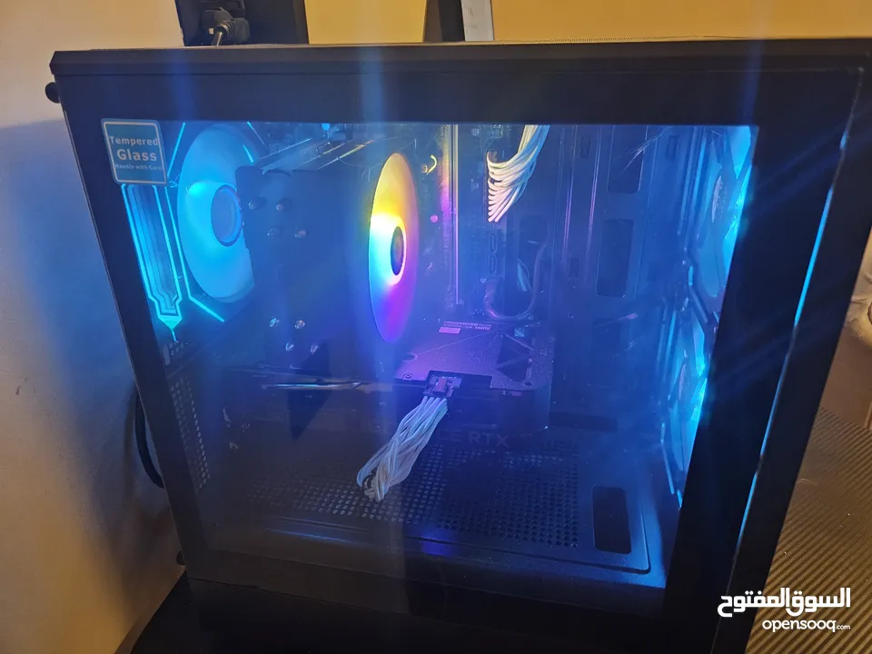 كمبيوتر للبيع 4060 16ram
