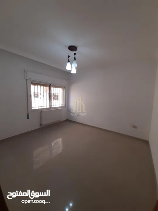 في موقع مميز في الجندويل تملك شقة أرضيه 150م بتشطيبات راقيه وسعر مغري / ref 9474