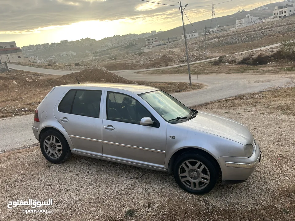 سيارة جولف MK4