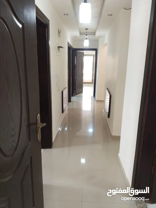 شقه فارغه للايجار+ عرقوب خلدا + 135 متر ـ طابق اول