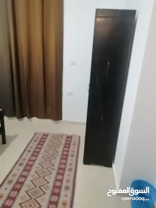 استوديو مفروش للايجار في الطيرة خلف مطعم لازورد 1000ش