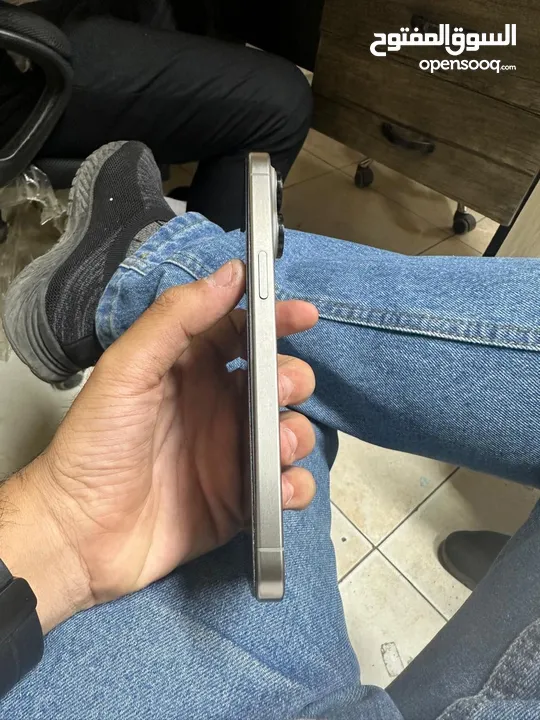 آيفون  15 pro max 256  مغير شاشة original كلفتني 175