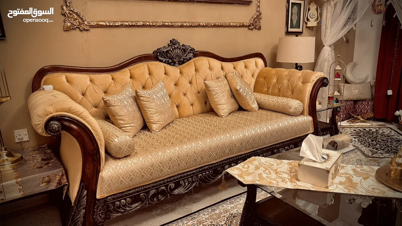 Luxurious Royal Sofa – Elegant & Timeless Design