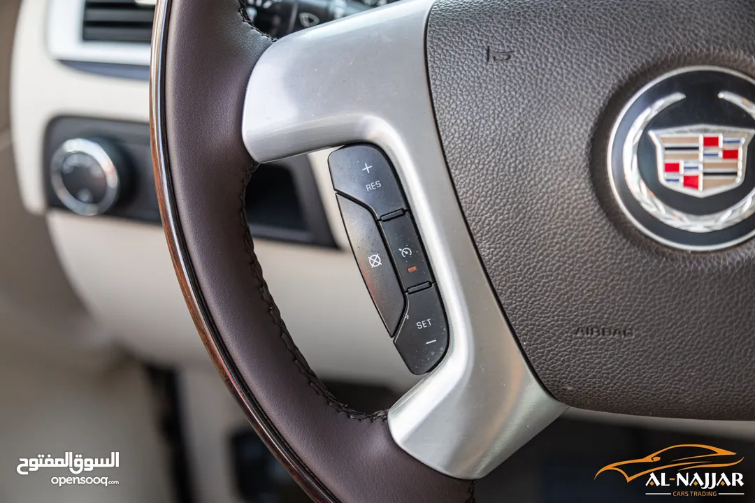 Cadillac Escalade 2008   السيارة مميزة جدا و قطعت مسافة 179,000 كيلو متر فقط