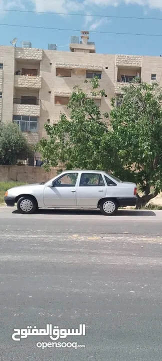 أوبل كاديت 89 للبيع توماتيك