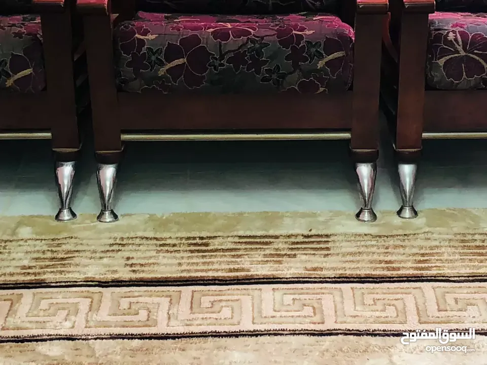 طقم غرفة جلوس لون بنفسجي