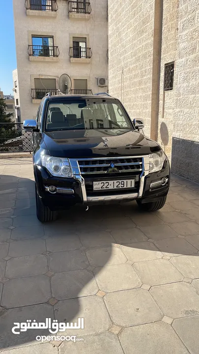 Mitsubishi Pajero 2016 Black